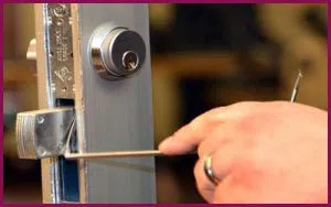 Sewaren NJ Locksmith Store Sewaren, NJ 732-727-3372 - 12-changing-locks